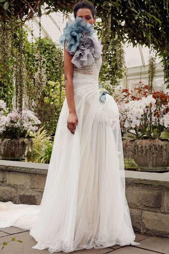  https://shashamossi.com/ru/hollywood-stylist-advises-you-what-to-wear-for-wedding/

