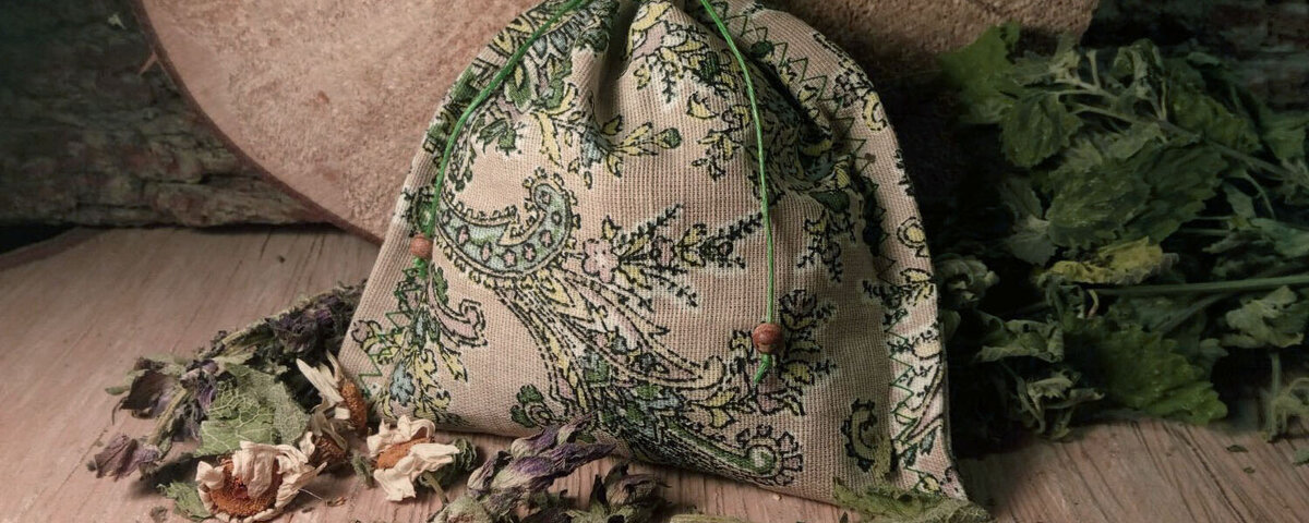 Мешочек с целебными травами от вирусов