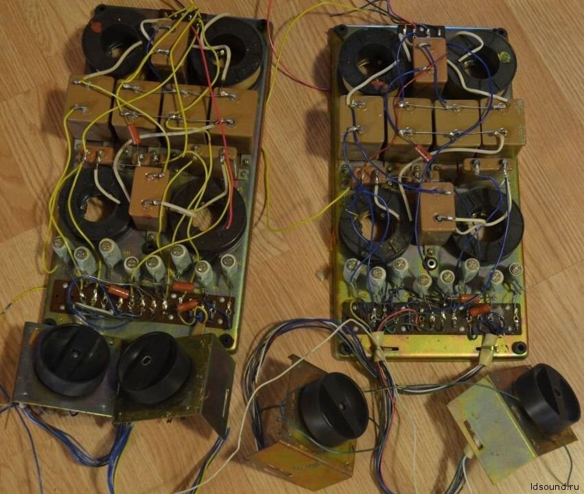 Фильтра акустической системы Radiotechnika S-90.