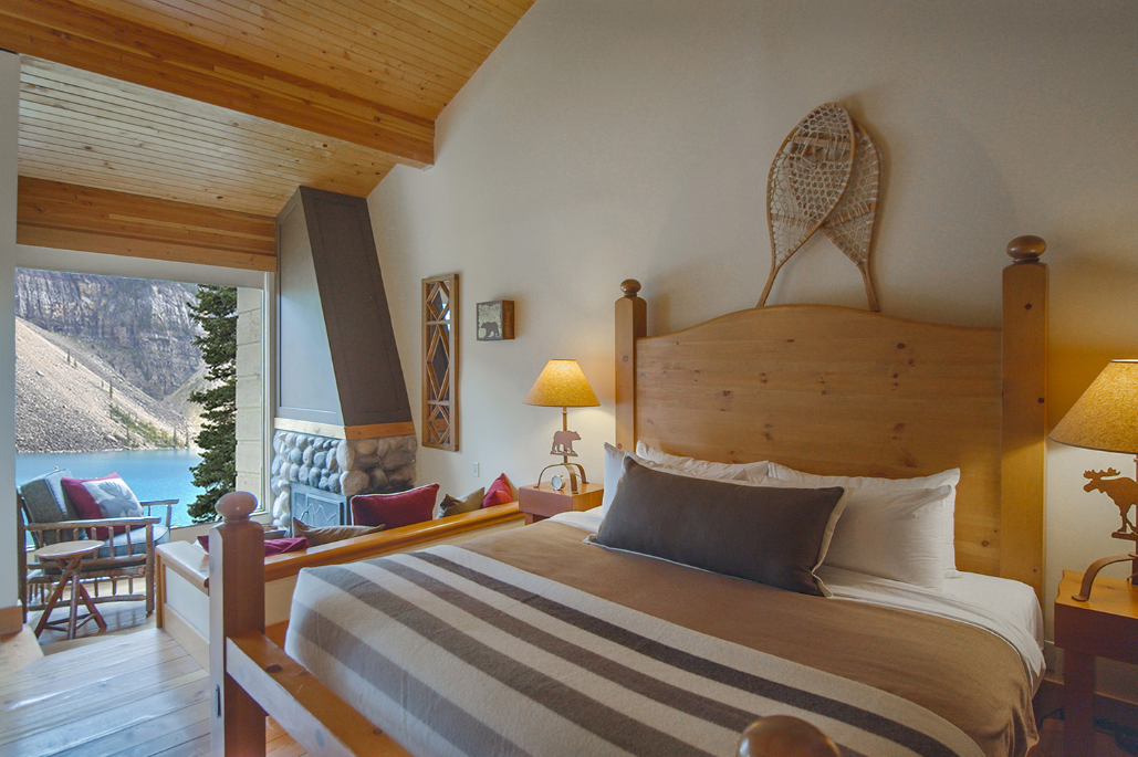 Отель Moraine Lake Lodge