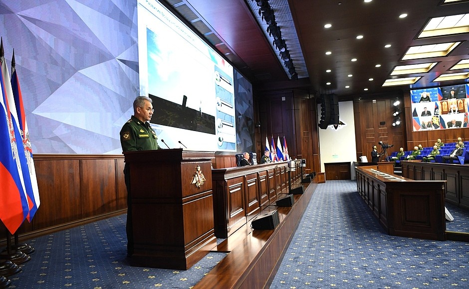 Министр обороны Сергей Шойгу на расширенном заседании коллегии Министерства обороны. Фото с сайта kremlin.ru