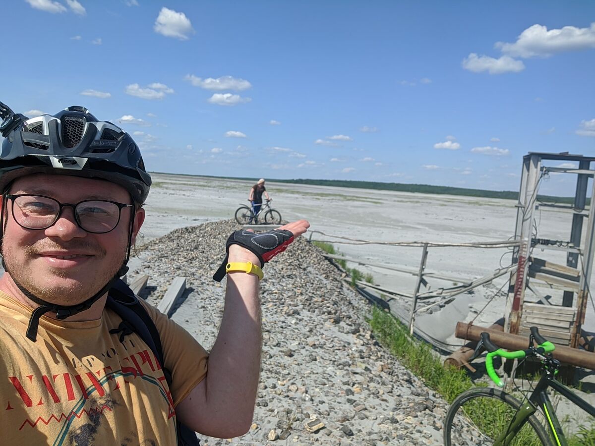 Можно сделать несколько интересных фото на "Луне"