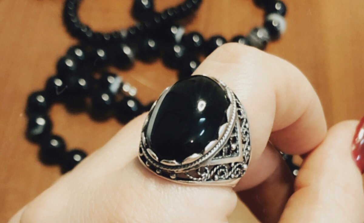 перстень с черным агатом