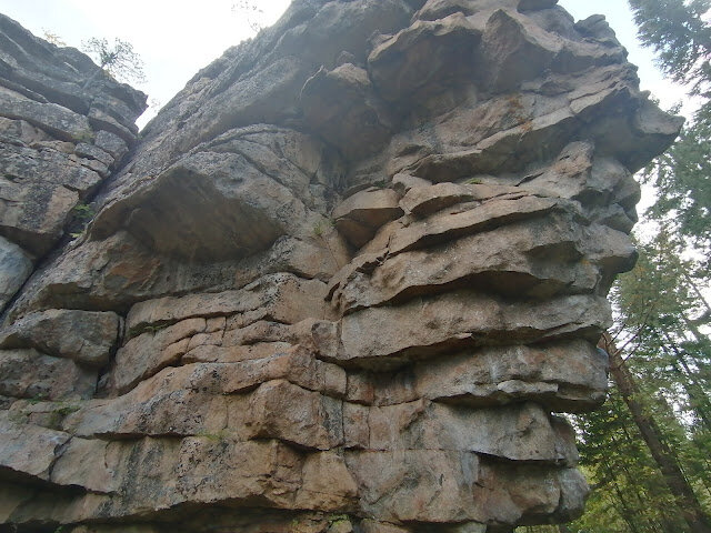 Скальник Ворона на Подкаменной