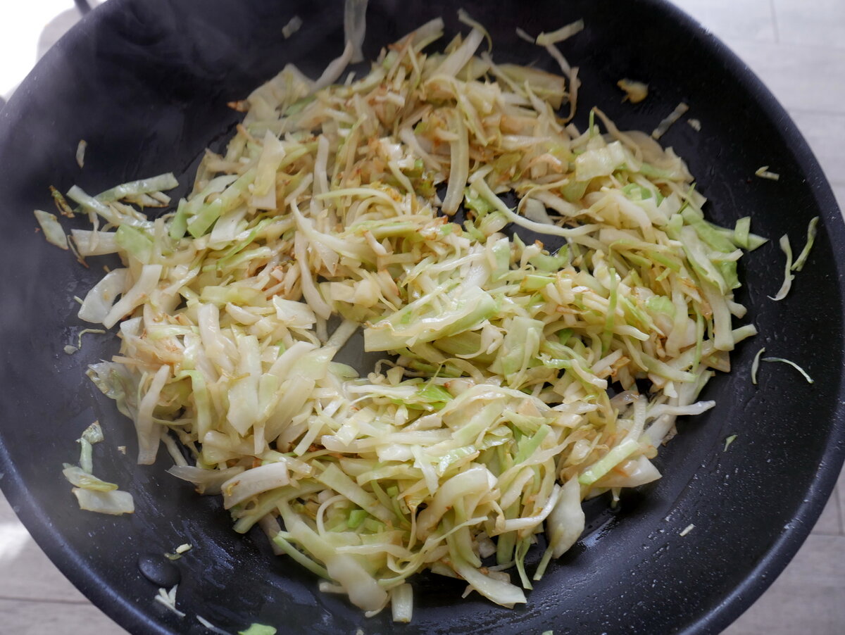 А капусту – вот так.