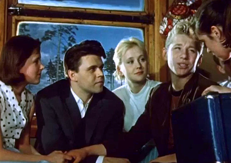 кадр из фильма «Семь нянек»