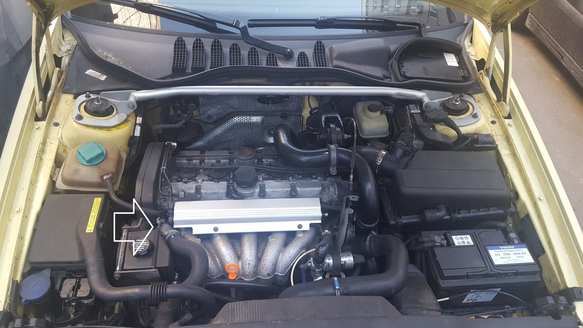 Здесь он спрятался.