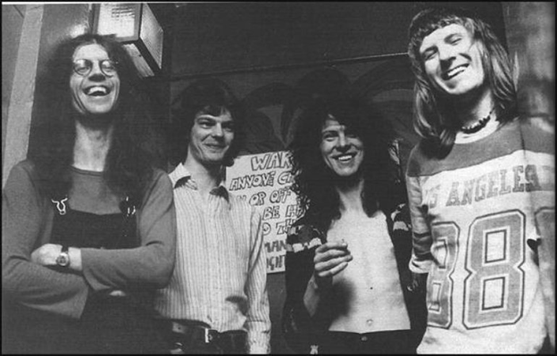 группа Hatfield and The North