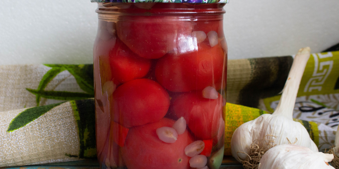 Маринованные помидоры на зиму с гранатовыми зернами