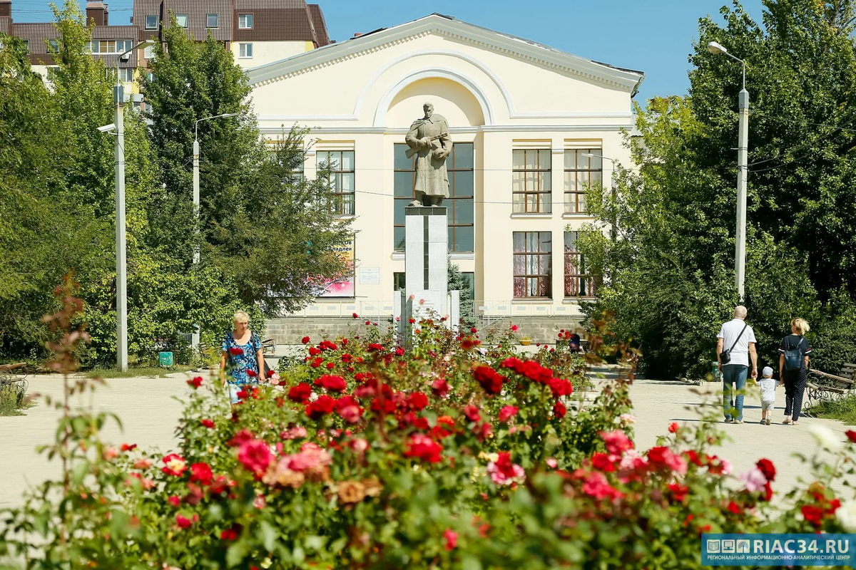 Парк гагарина волгоград фото Топ-10 самых интересных достопримечательностей Волгограда TRAVEL NOW - Путешеств