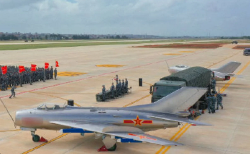  Shenyang J-6