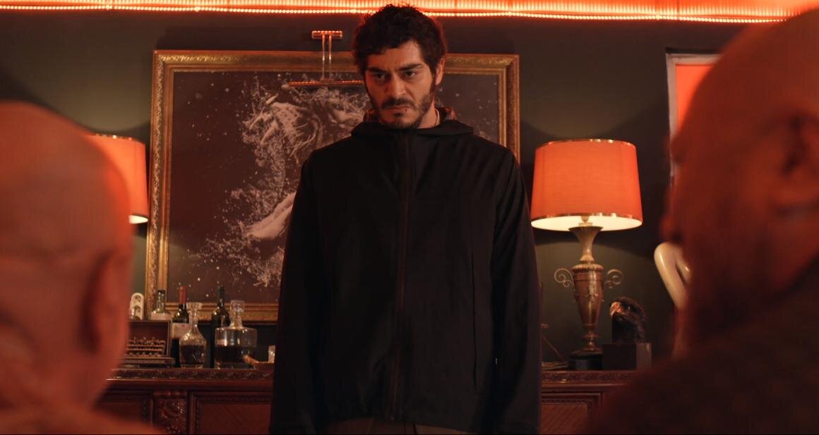 Источник: https://www.imdb.com/title/tt12466076/mediaviewer/rm3708462593/