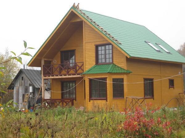 От начала монтажа стен до сдачи дома прошло 1,5 мес. Дом площадью 110 м2.