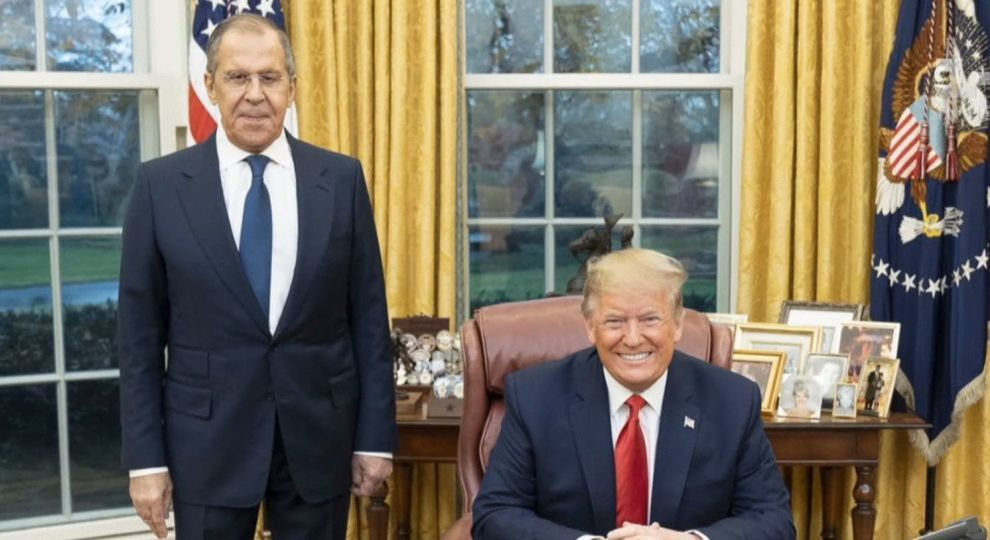 Дональд Трамп и Сергей Лавров. Очень правильная фотография. (из открытых источников)