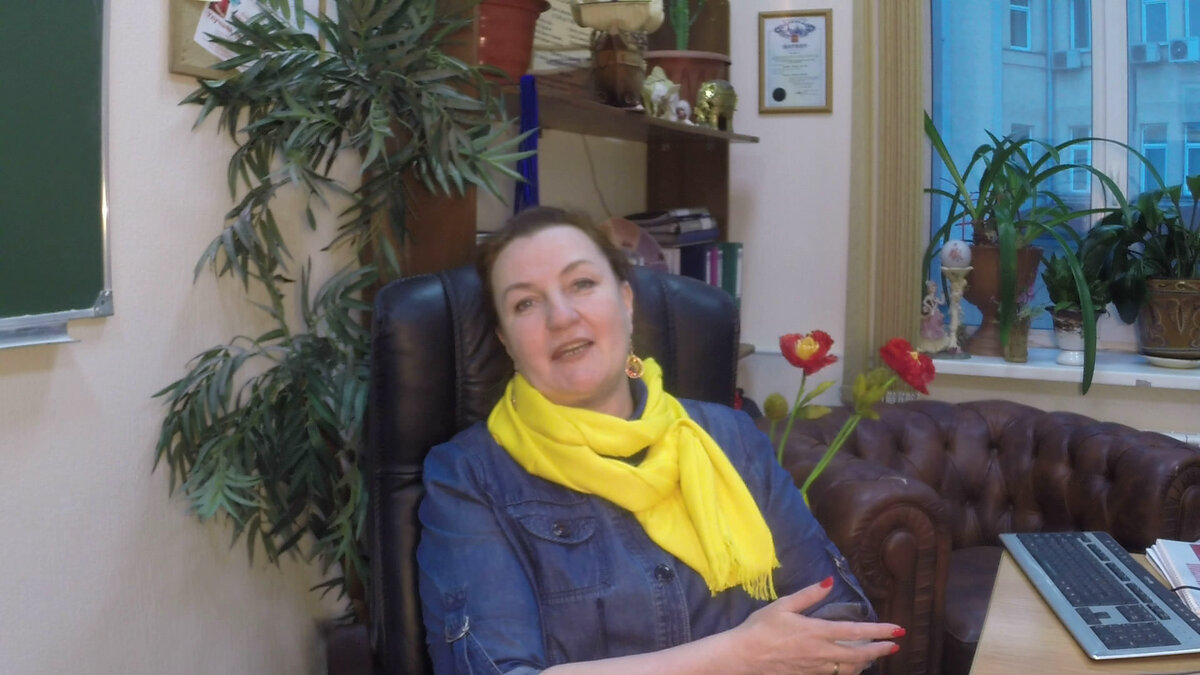 Елена Велеба, к.п.н., семейный, детский психолог, обучающий тренер/коуч. 
Онлайн/оффлайн программы гармонизации, для взрослых и детей. 