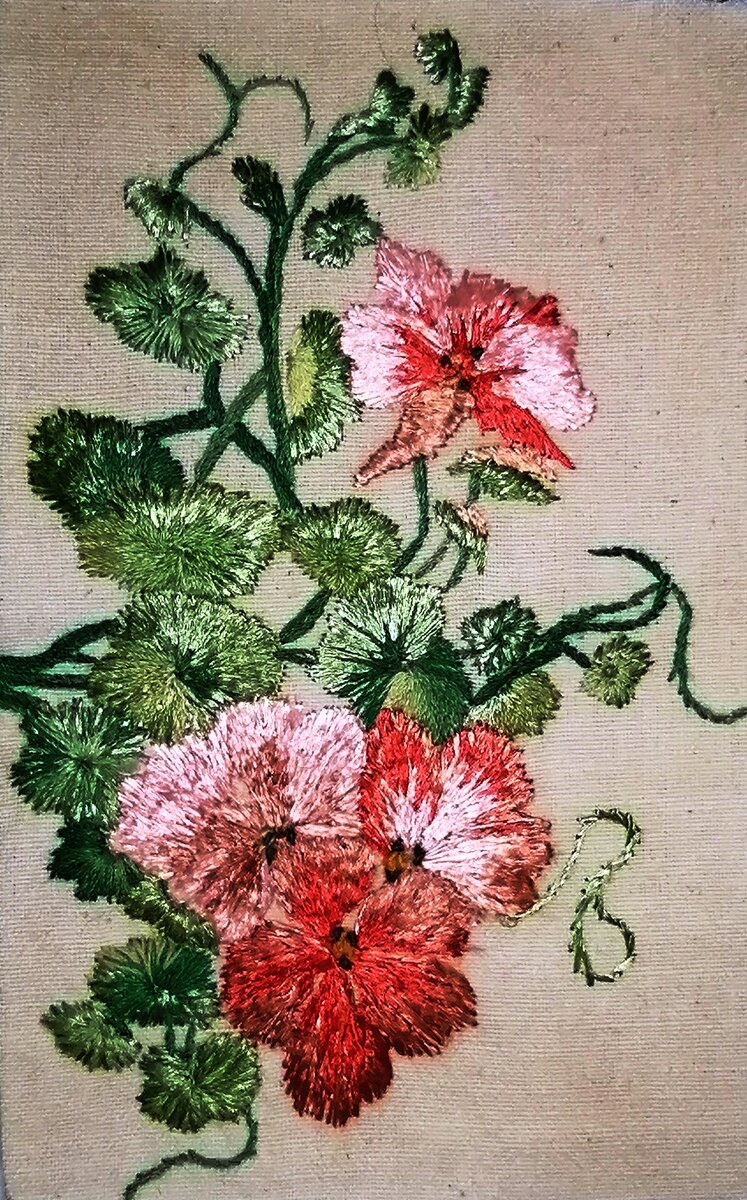 Мой первый опыт вышивки шелком