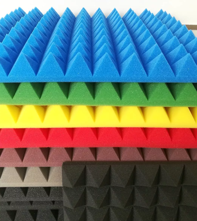 Обычно такой яркий ППУ в матрасах не используется.