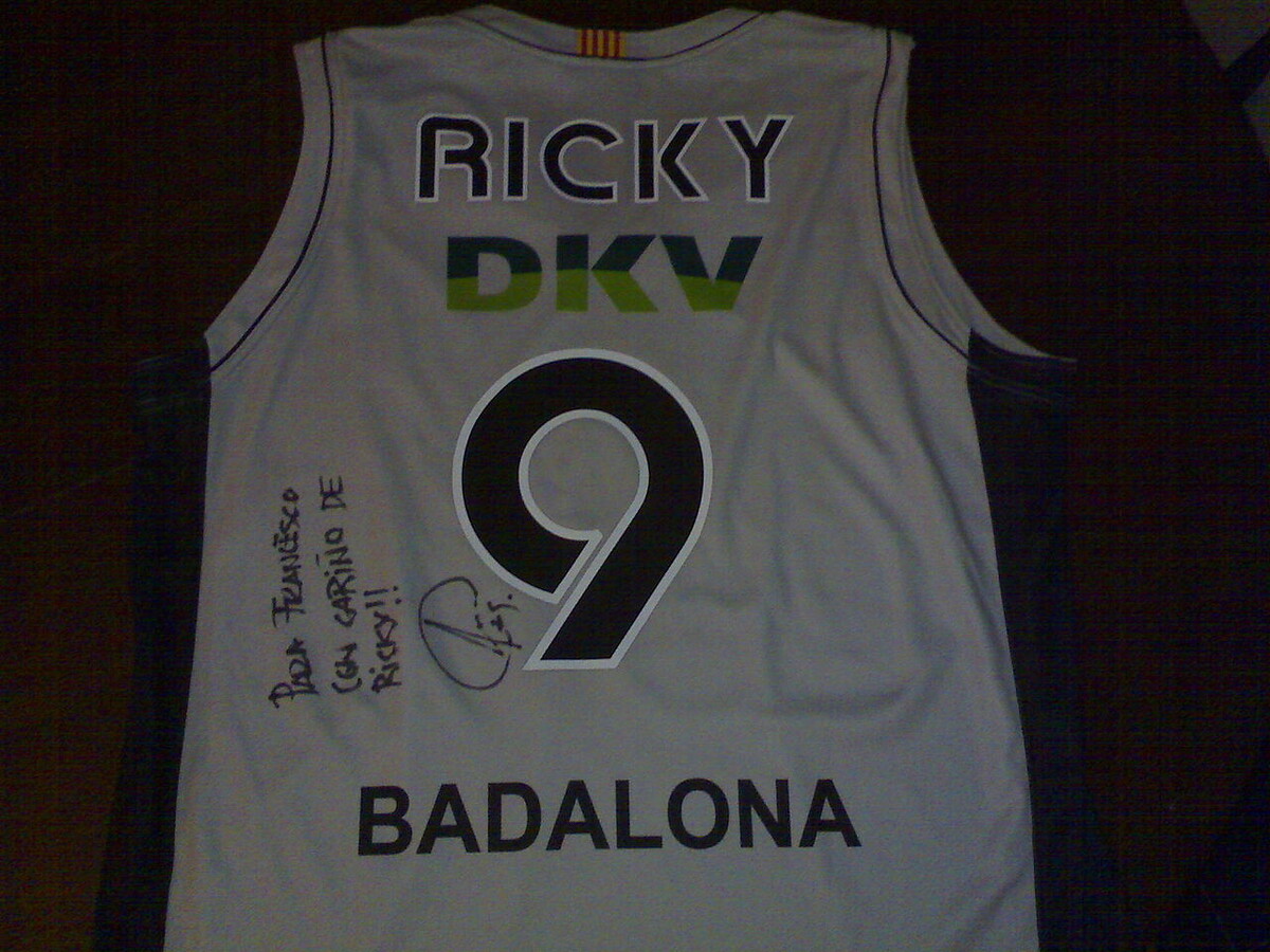 Майка Рики Рубио 