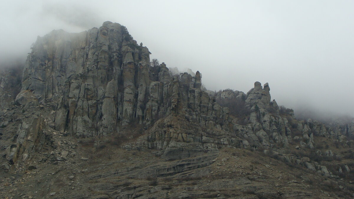 Вот так нас встретила Долина Привидений