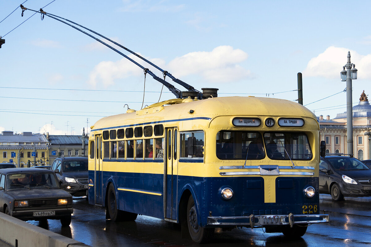Троллейбус бас. МТБ-82д троллейбус. МТБ-82 троллейбус. Троллейбус МТБ-82м. Троллейбус МТБ-82 СССР.