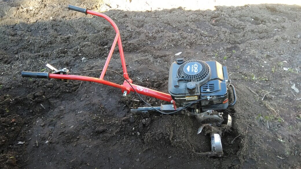 Мотокультиватор с двигателем Briggs & Stratton 