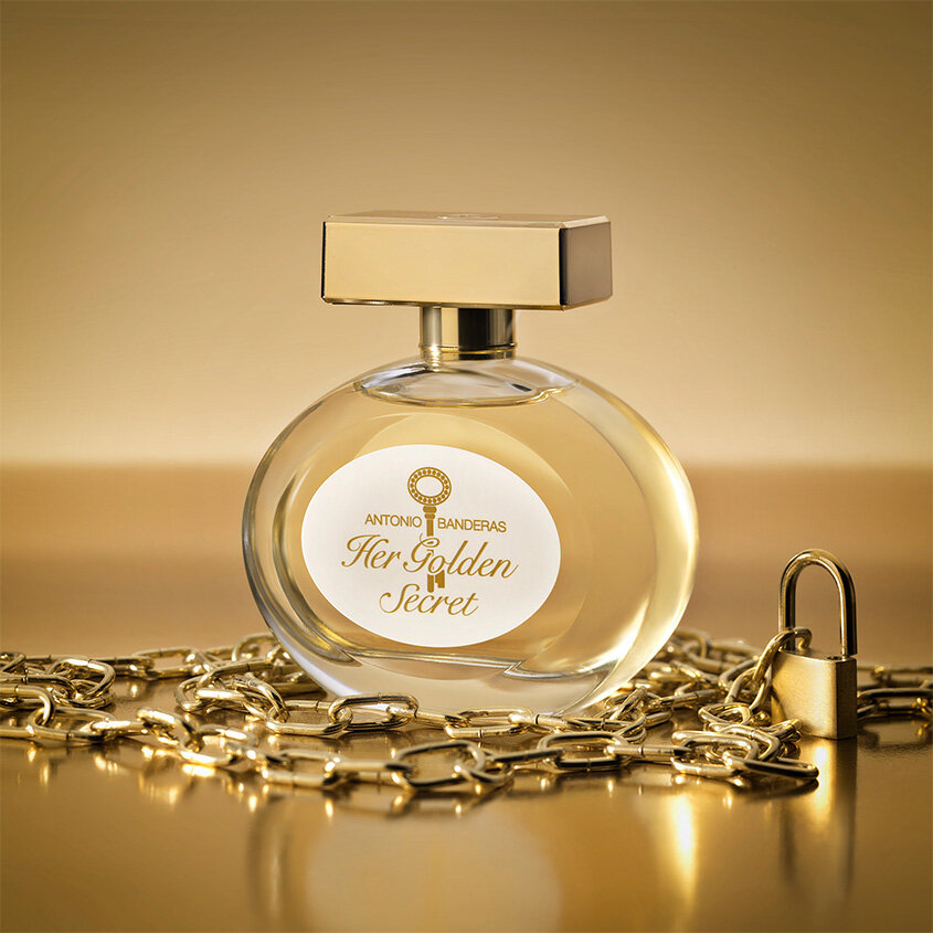 Banderas her golden secret. Духи Антонио Бандерас женские Golden. Туалетная вода Антонио Бандерас Голден Сикрет женская. Туалетная вода Антонио Бандерас золотой секрет. Туалетная вода Antonio Banderas her Golden Secret, 50 мл.