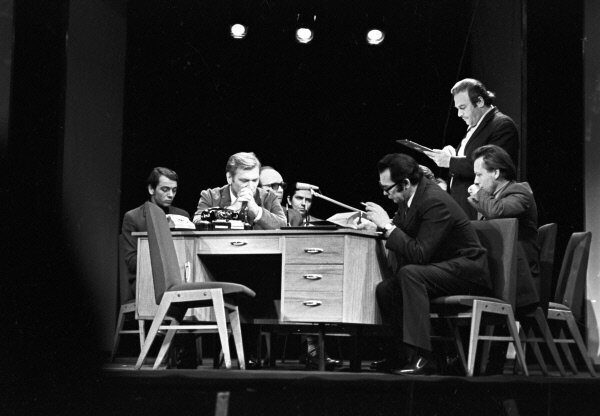 Сцена из спектакля "Погода на завтра"