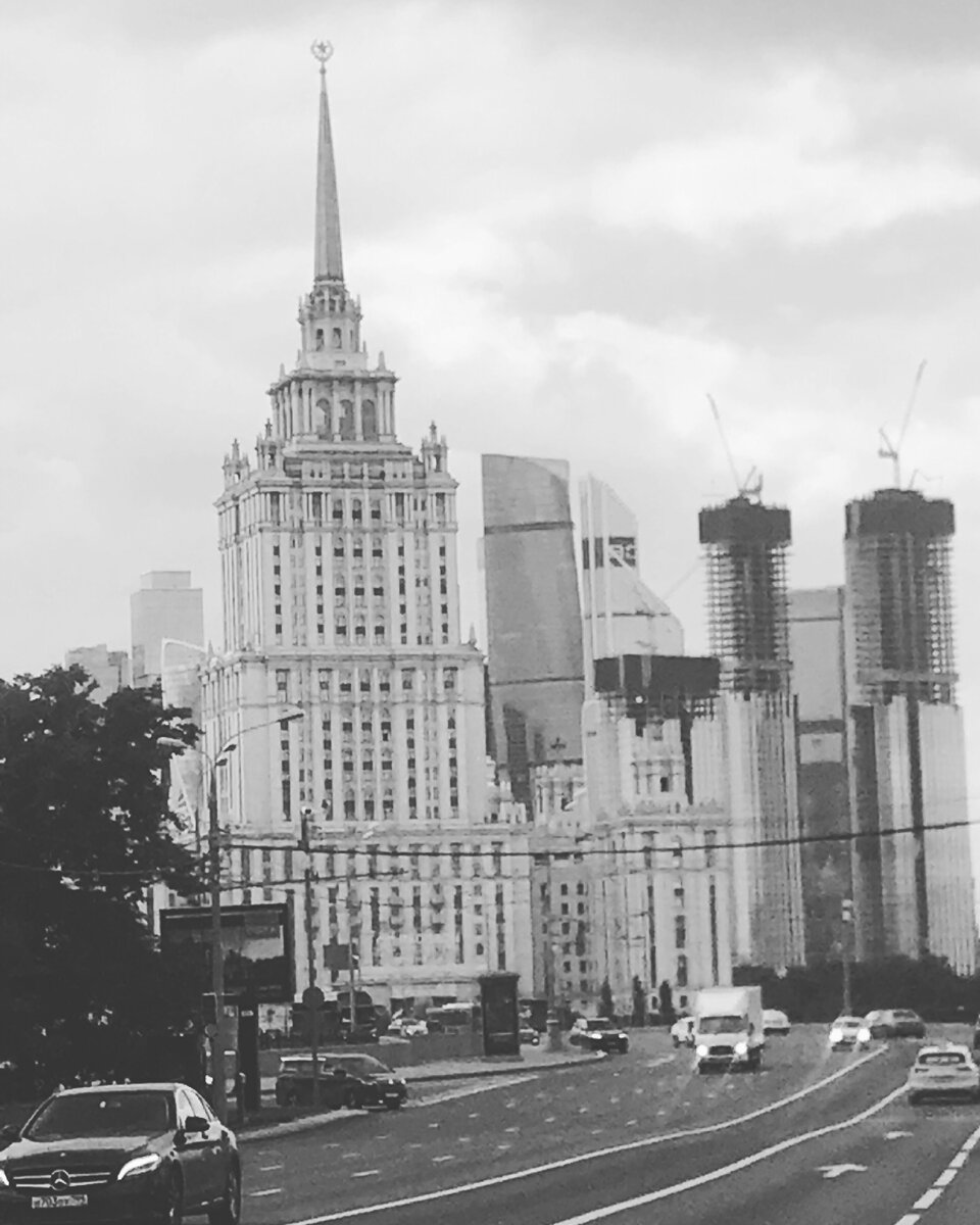 Утро в Москве 
