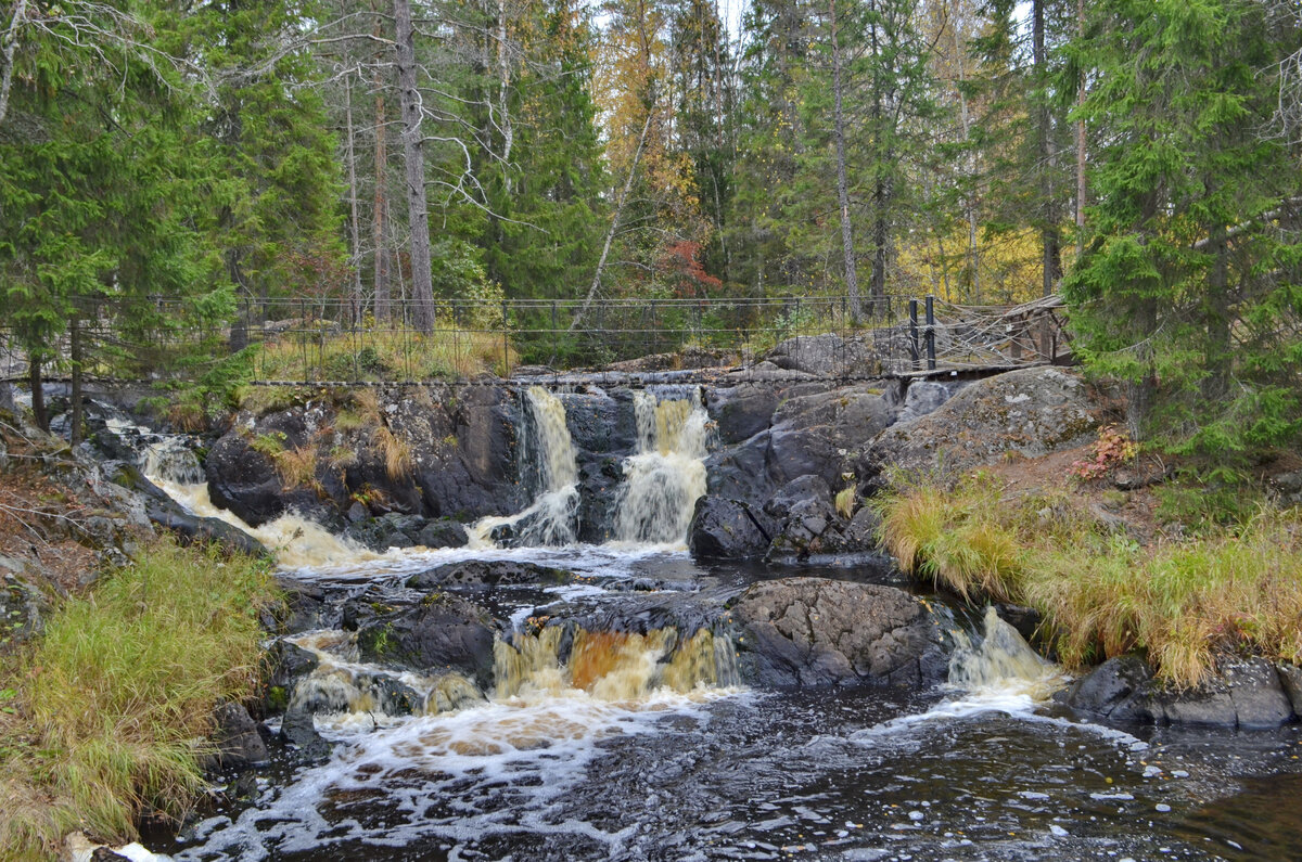 Сэс сортавала. Река Тохмайоки Карелия. Водопад Тохмайоки Карелия. Река Тохмайоки Карелия водопад Ахвенкоски. Водопады Ахвенкоски Карелия.