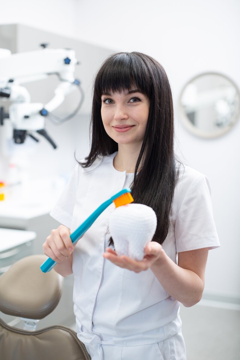 Доктор Эльвира Малышева, стоматолог-гигиенист