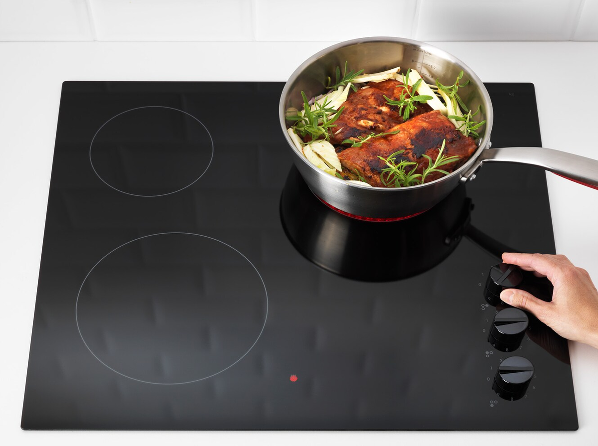 Стеклокерамическая поверхность придаёт её владельцу чувство вкуса, а кухне дарит неповторимый шарм эстетики. 