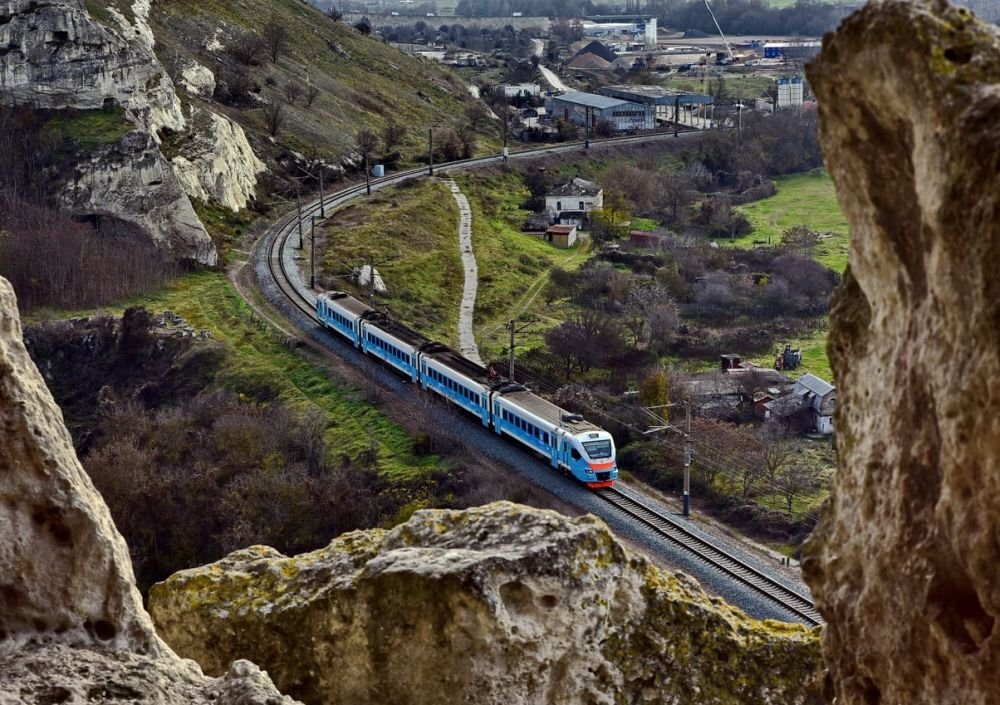 Железная дорога в Инкерманской долине. Фото Юрия Югансона