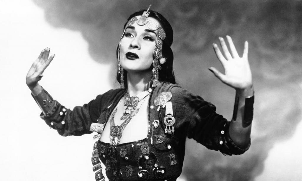 Има Сумак, из интернета.