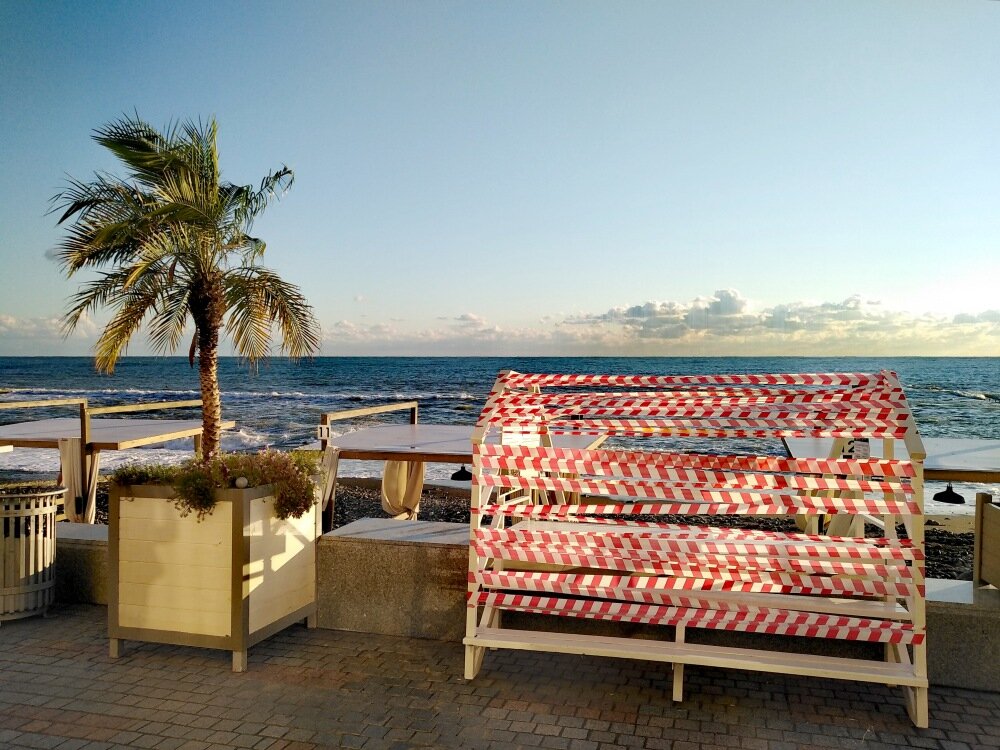 Море закрыто в связи с погодными условиями. Покиньте пляж, пожалуйста! Фото автора от 3 сентября 2021г.