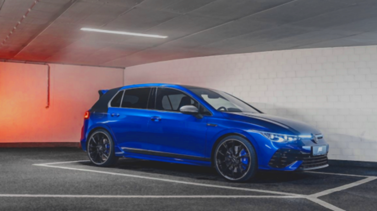 Автомобиль Golf R