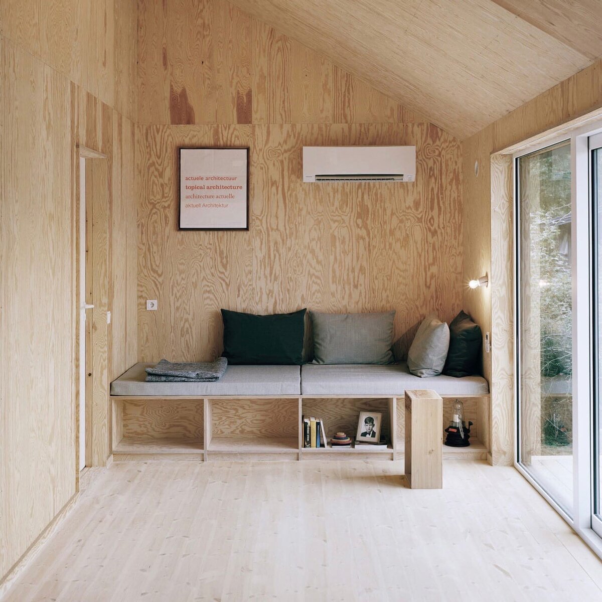 Вагонка или гипсокартон в деревянном доме