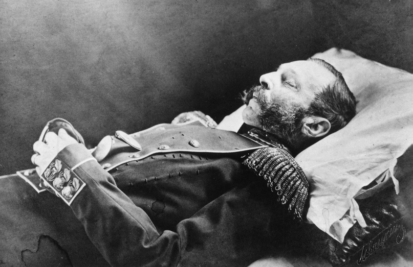 Император Александр II на смертном одре 