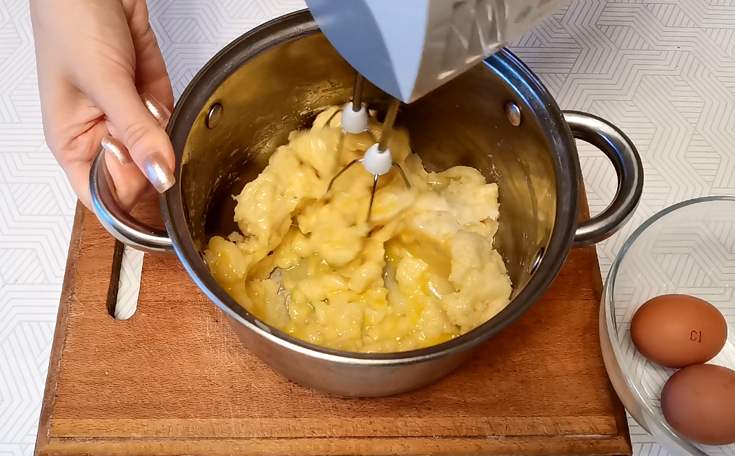 Отсадка эклеров. Идеальный заварной тест. Для приготовления заварного теста понадобятся:. Эклеры тесто. Эклеры тесто.