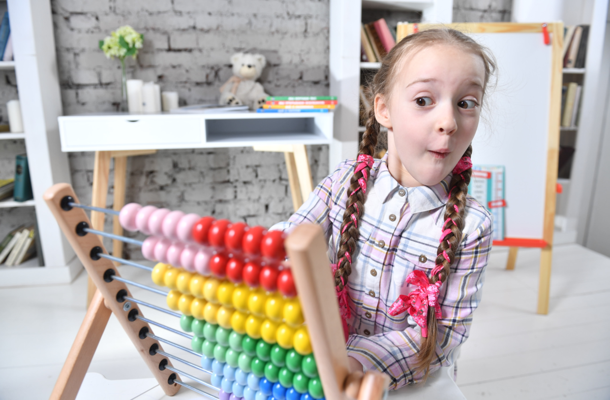 Выпускные альбомы для детей поднимаются в стоимости каждый день. 