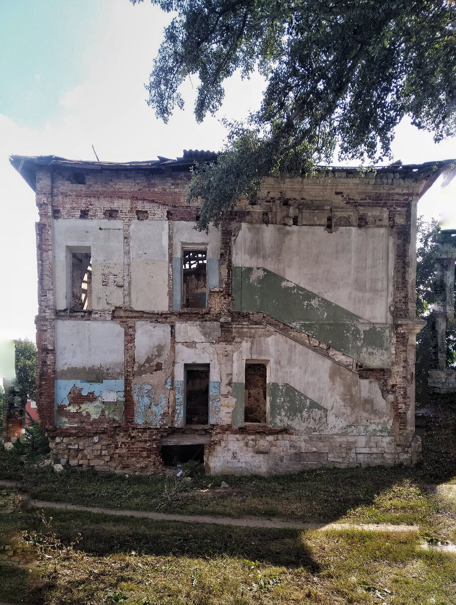 Зарайск Заброшенный дом купцы Локтева