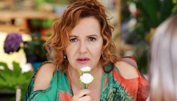 Мамаша вся в раздумьях, где жениха найти?