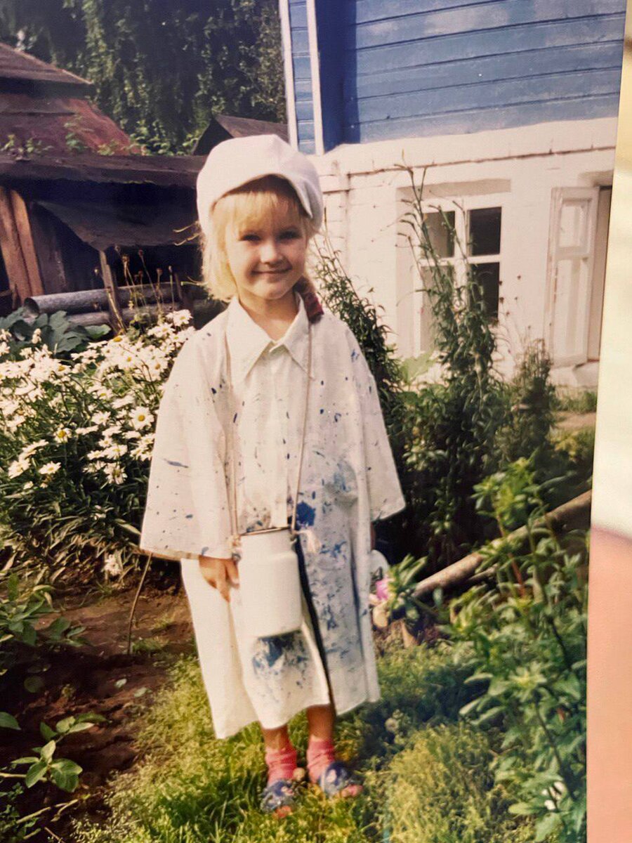 Polina Nioly in childhood. Location: village