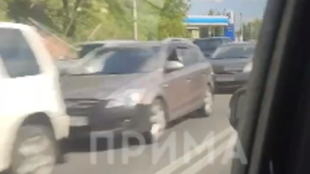     В Красноярске наблюдаются сильные пробки на Брянской и соседних с ней улицах.