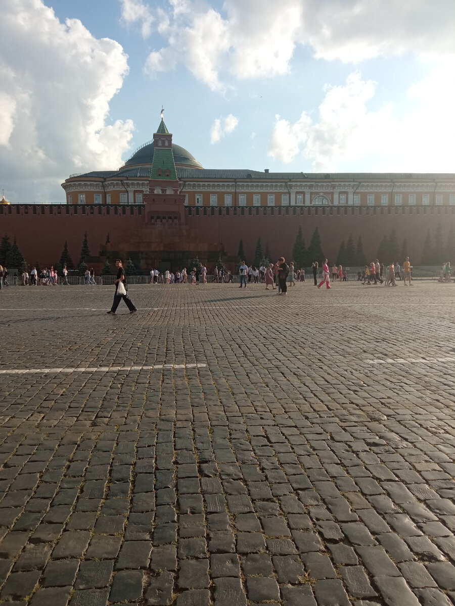 В Москве проездом. Отправление с Казанского вокзала. Где провести время,  если до поезда есть несколько свободных часов | Позитивно и Бюджетно | Дзен