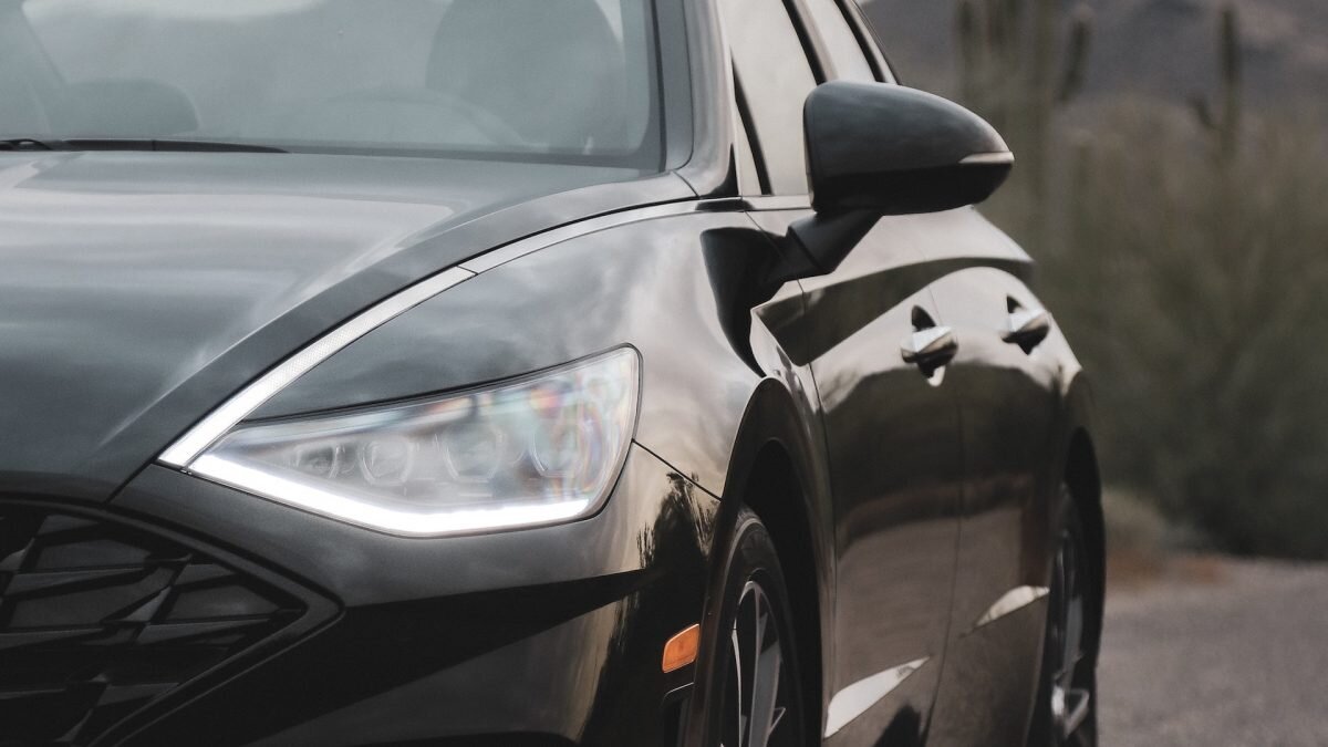    Фото: Jakob Owens / Unsplash Август Макаров