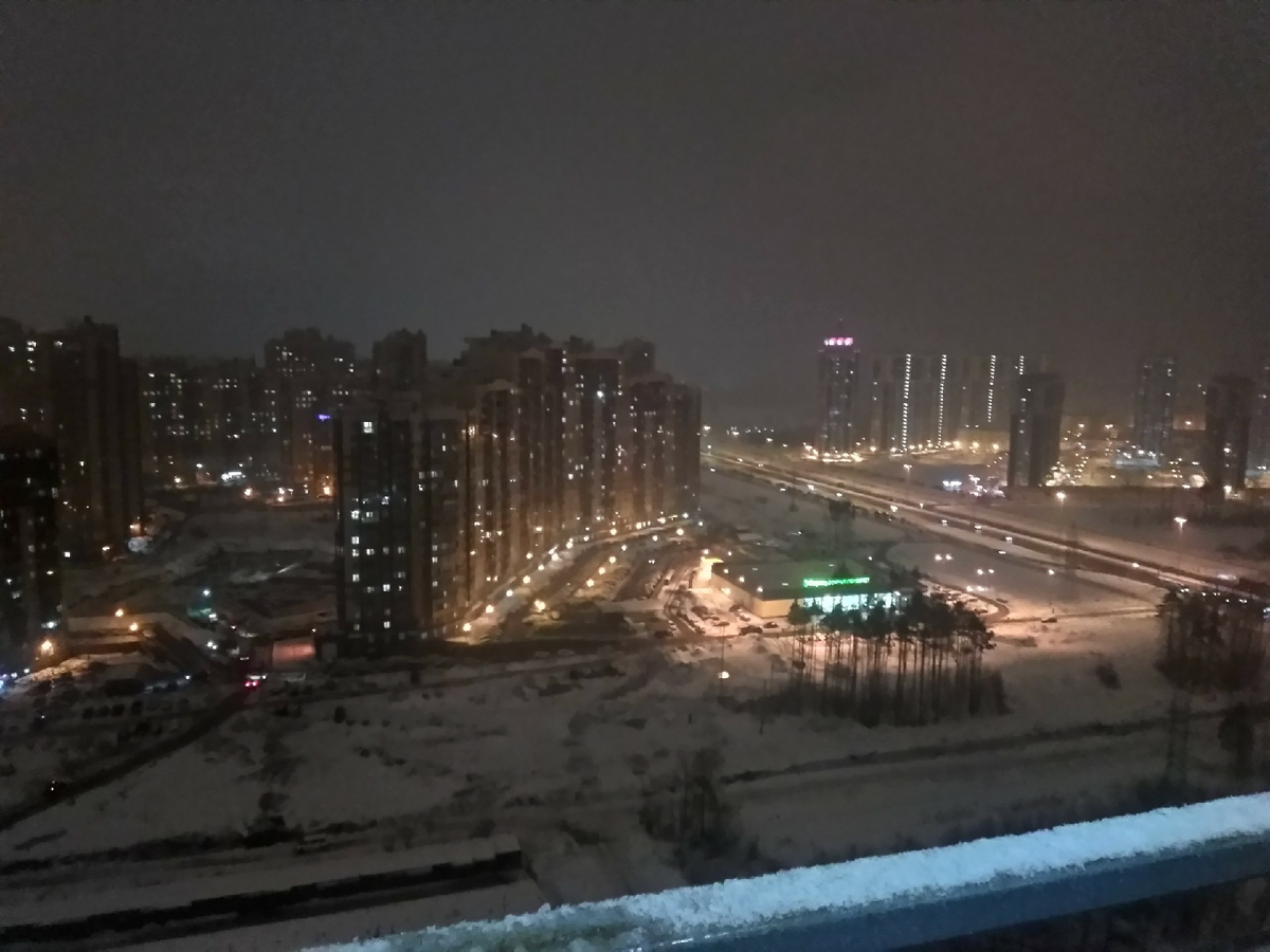 Вид с одной из новостроек Санкт-Петербурга 