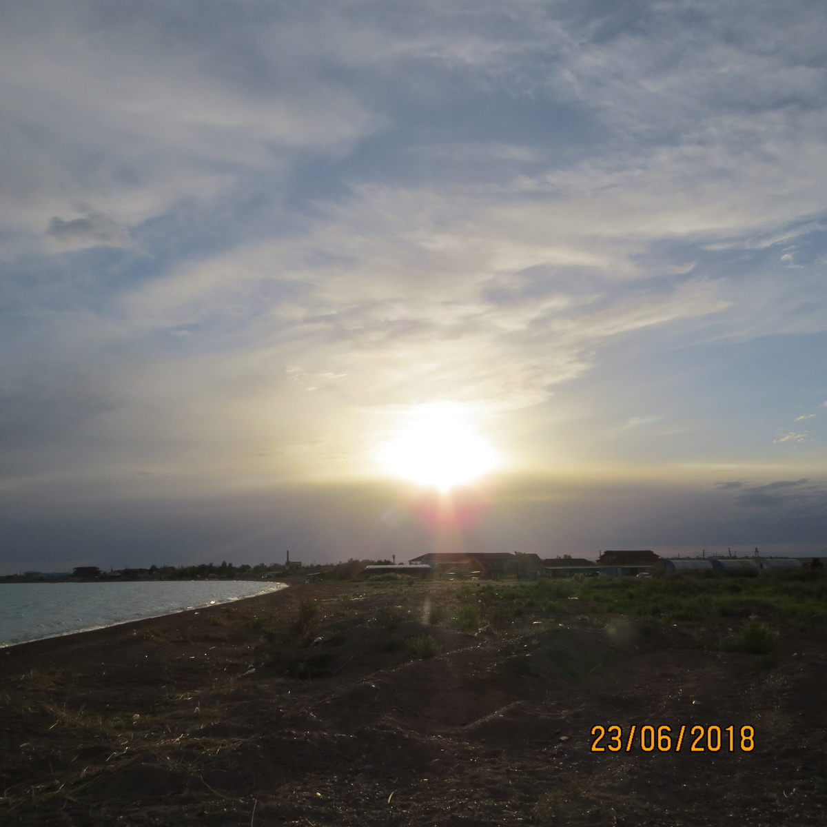 Закат на оз. Балхаш.