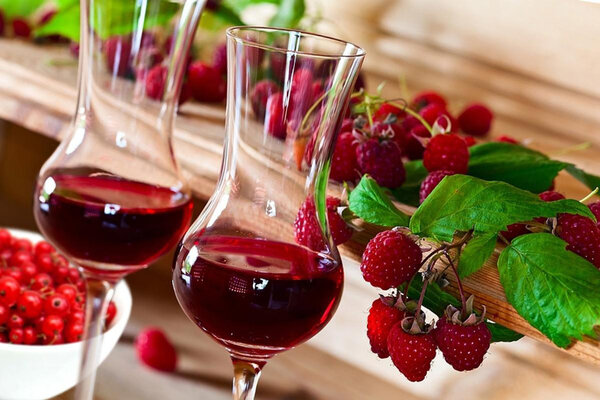 Натуральные и крепленые десертные вина. В чем отличие от других напитков?