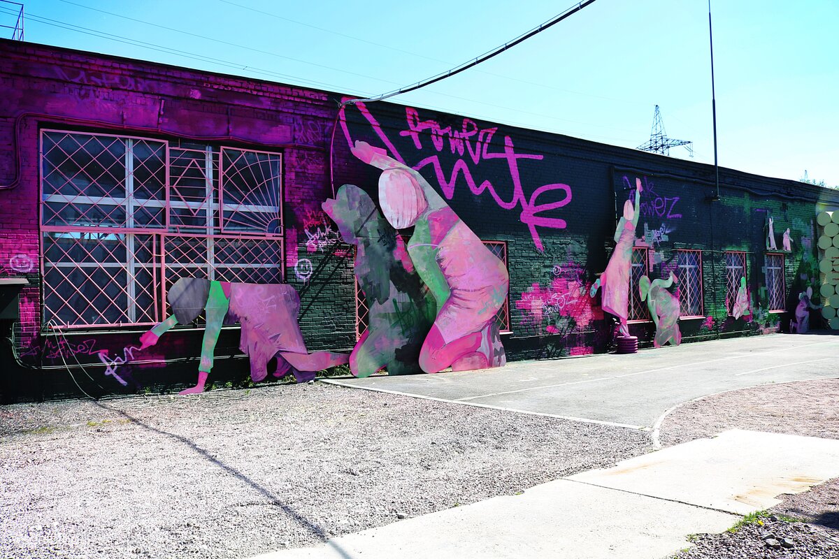 Музей уличного искусства "street art museum". Музей стрит-арта в петербурге шоссе революции. Музей арты спб. Музей арты спб. Музей стрит арта в питере.