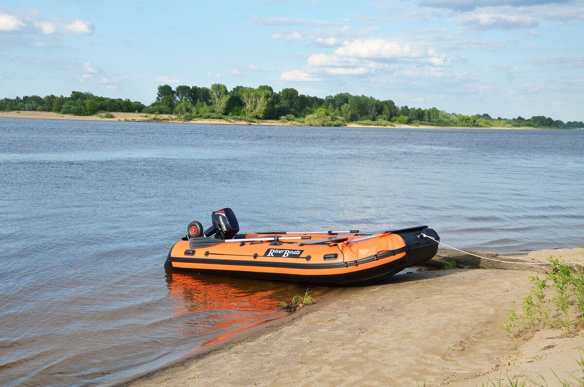 Ривер Боатс 370. Ривер Боатс 370 оранжевый. River Boats лодки 370. Лодка Валдай 370.